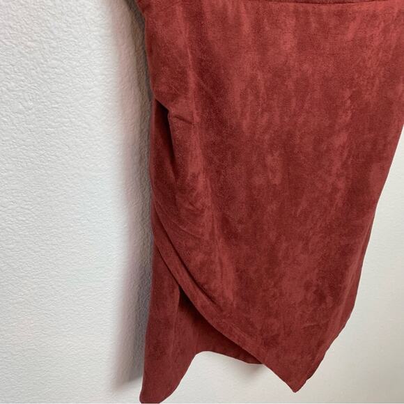 LE LIS Suede Brown Mini Dress NWT - Picture 3 of 13